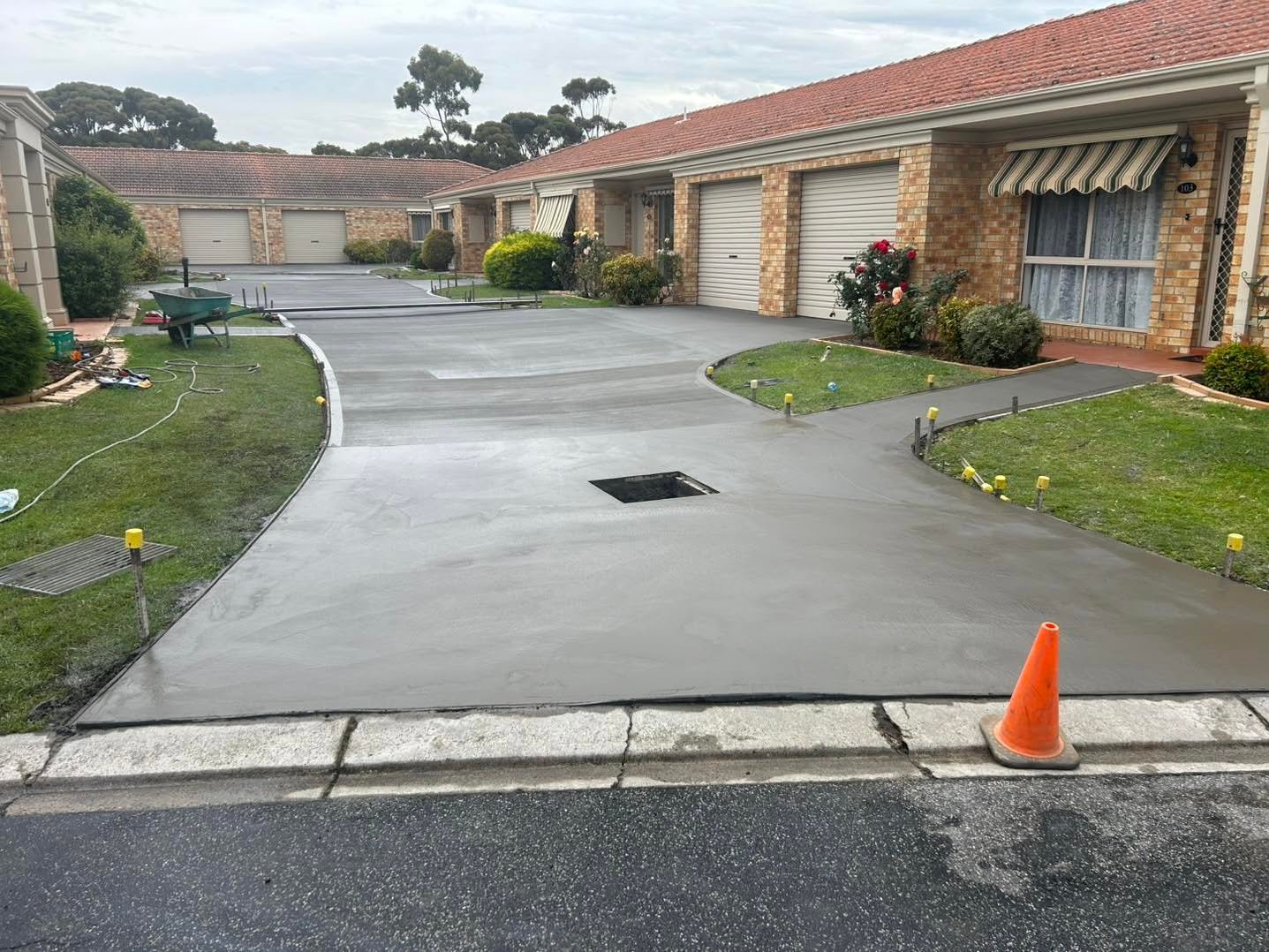 Concrete crossover driveway completed for a residential property in Geelong