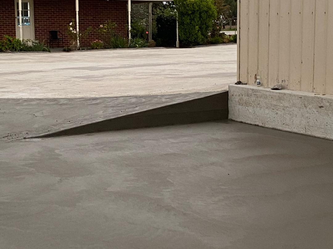 Concrete pool surround with slip-resistant finish in the Geelong region