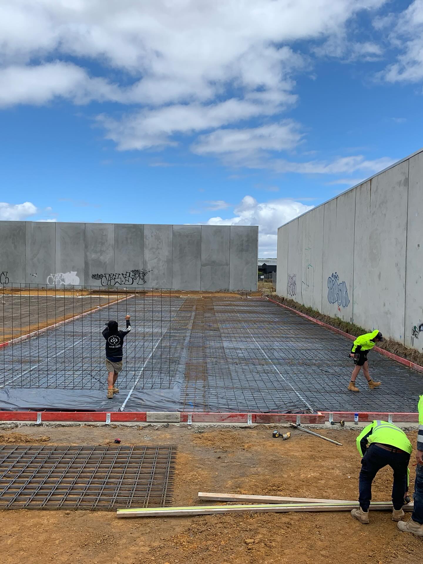 Concrete casting and finishing work by Select Civil Group in the Geelong region